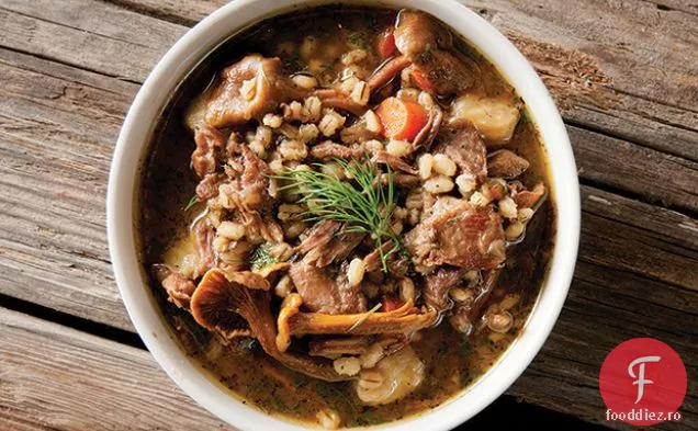 Tocană de gâscă cu orz și rădăcină de țelină