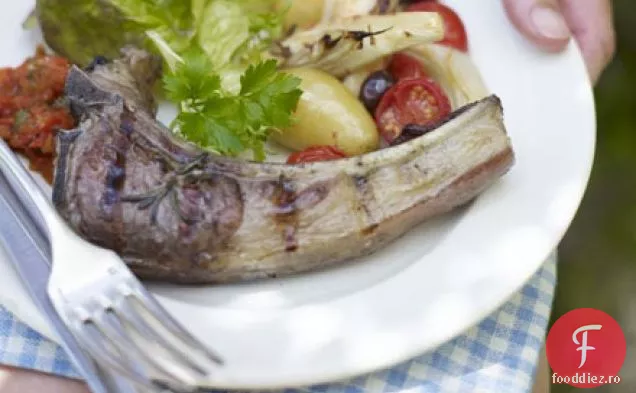 Cotlete de miel cu ardei roșu și salsa de mentă