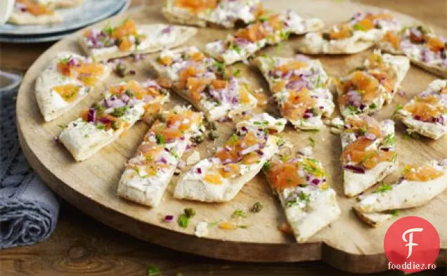 Pâine plată cu somon afumat