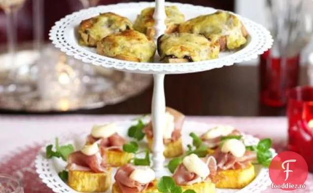 Stilton și chutney Rarebit bites