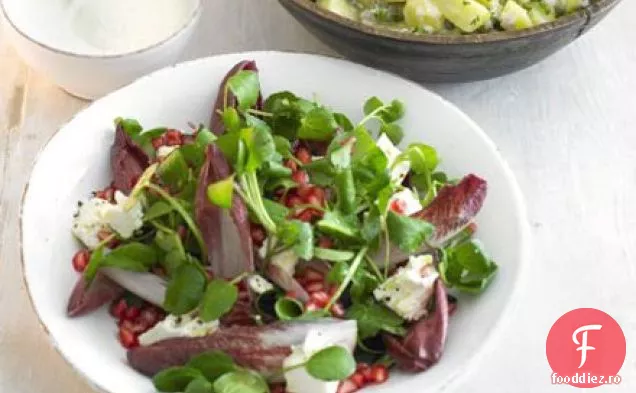 Salată de cicoare, rodie și feta