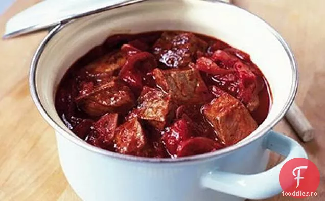 Carne de vită de 20 de minute în vin roșu