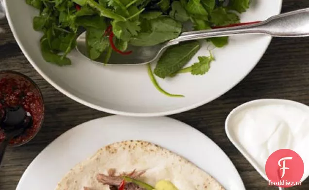 Salată de ierburi și ardei iute