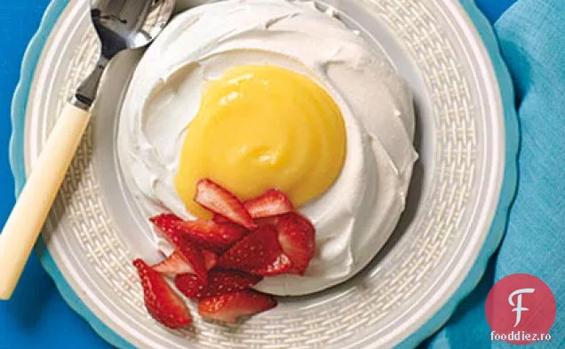 Ouă De Bezea Umplute Cu Caș De Lămâie