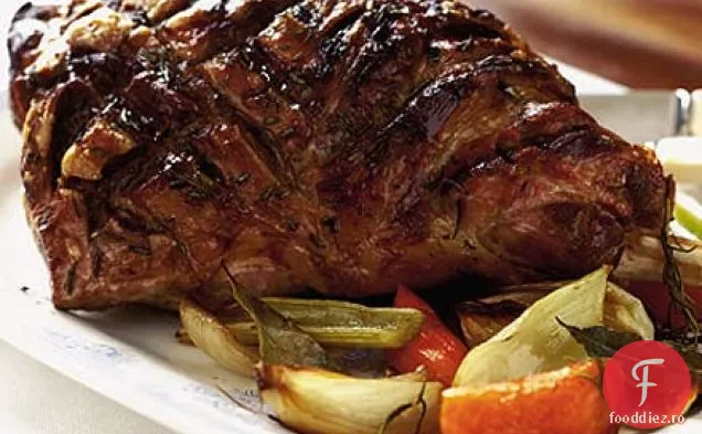 Friptură de miel de primăvară cu vin și portocale rossimbrox