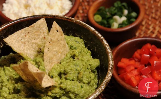 Guacamol De Usturoi Prăjit