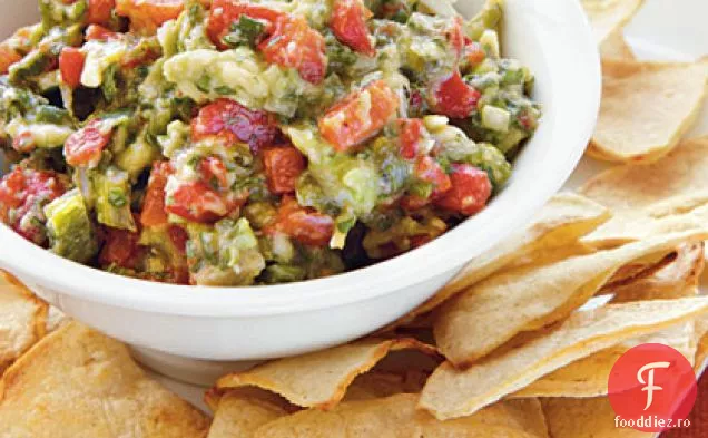 Usturoi prăjit, Poblano și Guacamole de ardei roșu cu chipsuri de Tortilla de casă