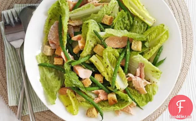 Salată de păstrăv și muștar afumat la cald