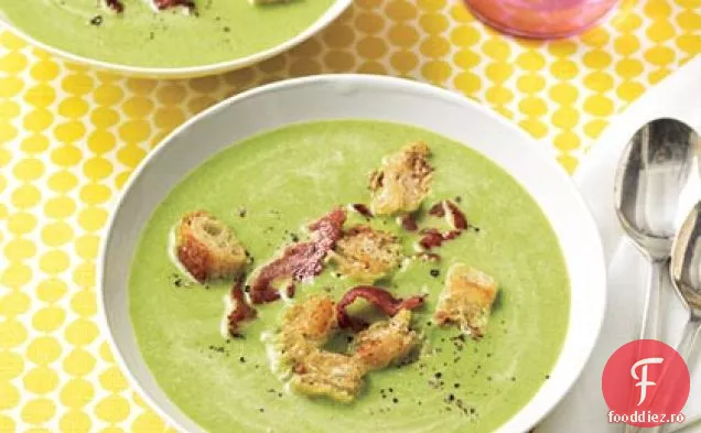 Supă de mazăre de primăvară cu șuncă încrețită