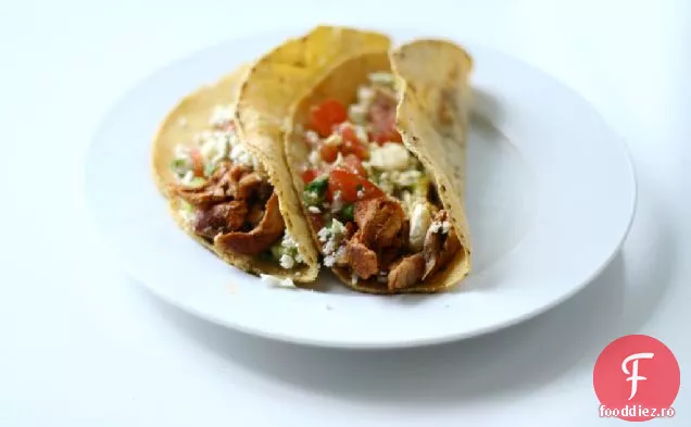 Tacos De Pui Cu Salsa De Avocado