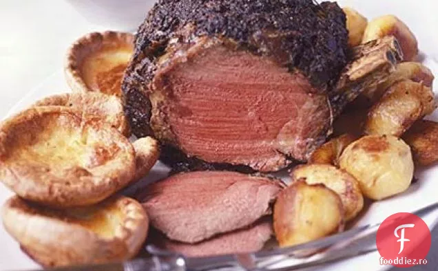 Carne de vită rară cu Yorkshires de muștar