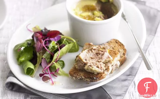 Ficat de pui & pate stafide