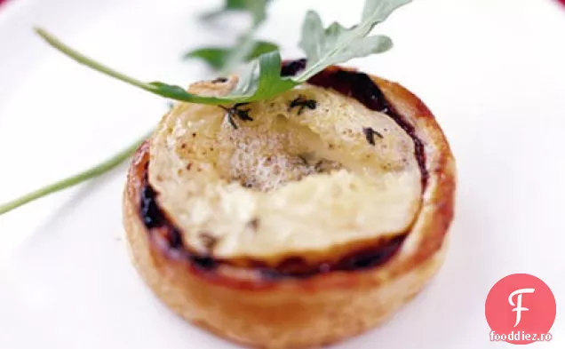 Tartele cu brânză de capră și afine