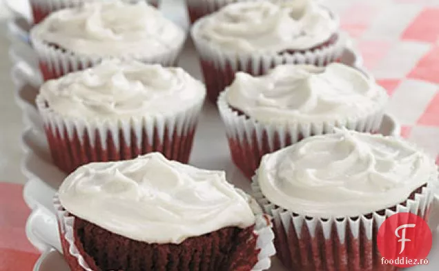 Cupcakes Din Catifea Roșie
