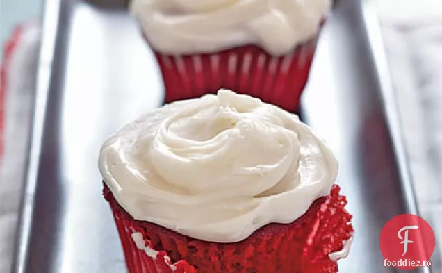 Cupcakes Din Catifea Roșie