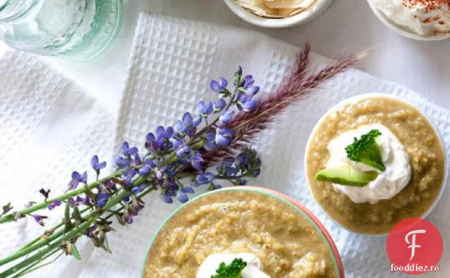 Supă De Avocado Cu Conopidă De Broccoli