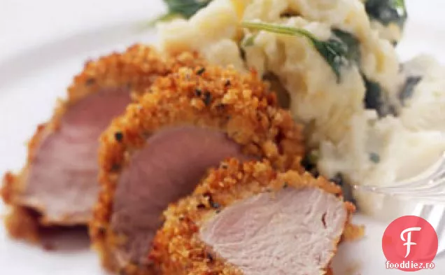 Filet de porc prăjit cu crustă de pâine de porumb salvie