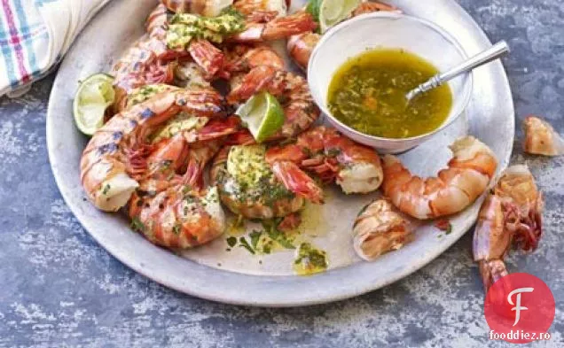 Creveți la grătar cu unt de ardei iute, lime și coriandru