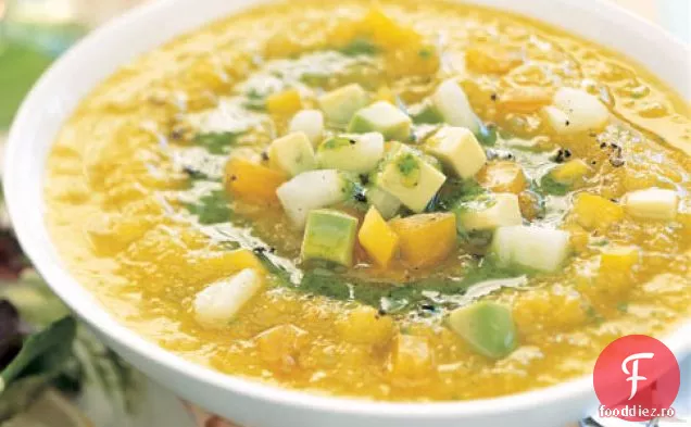 Gazpacho De Roșii Galbene Cu Ulei De Coriandru Și Avocado