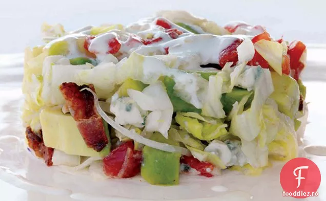 Patricia Wells ' s Cobb Salad: Iceberg, roșii, Avocado, slănină și brânză albastră