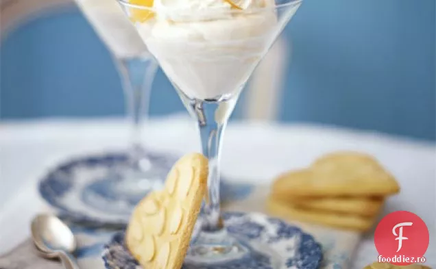 Citrus burst syllabub cu fursecuri cu inimă de migdale