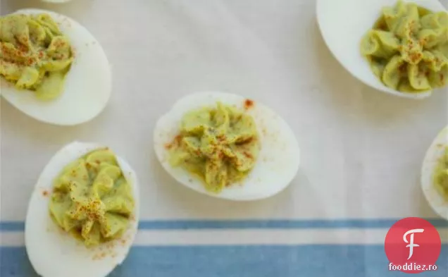 Ouă Deviled Avocado