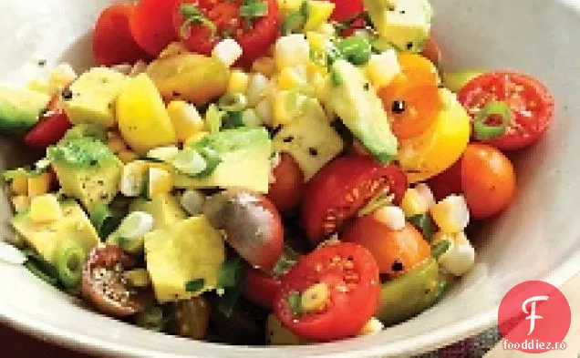 Salată De Roșii, Porumb Și Avocado