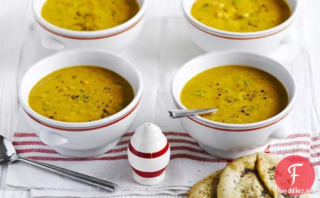 Supă indiană de dovleac prăjită cu naan însămânțat