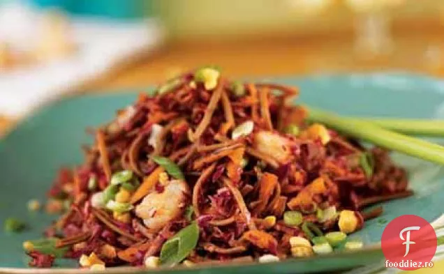 Salată Soba și Slaw cu sos de arahide