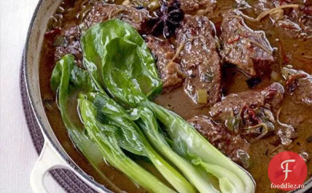 O oală de vită fiartă în stil chinezesc