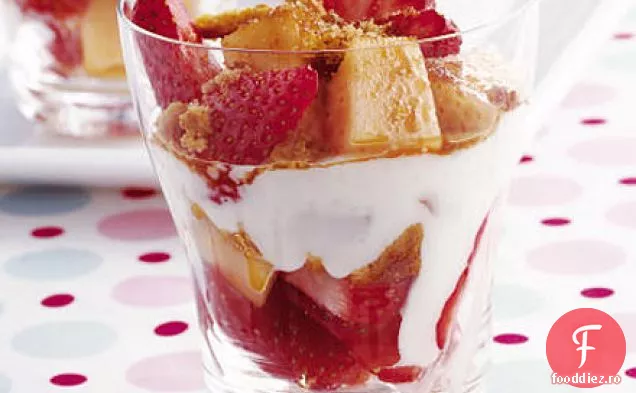 Sundaes de căpșuni, pepene galben și ghimbir