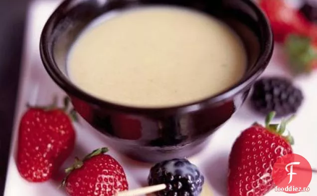 Fondue de ciocolată albă