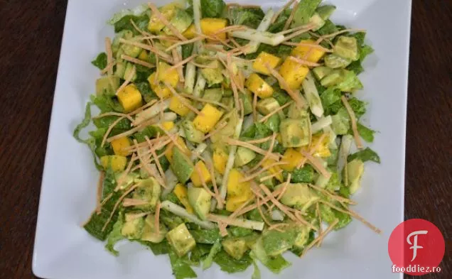 Salată De Avocado, Jicama Și Mango