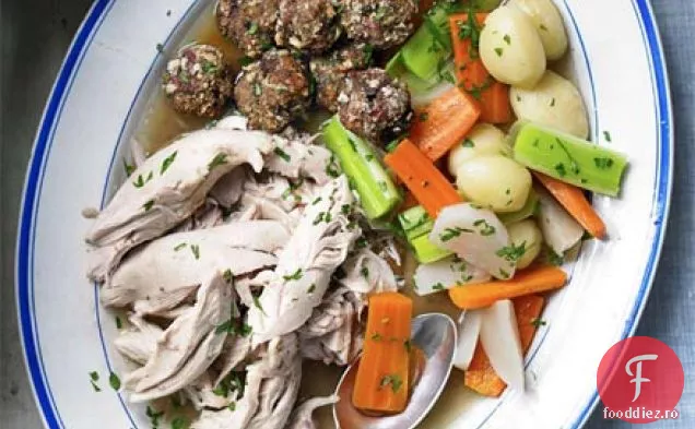 Poule au pot cu bile de umplutură și cremă de usturoi