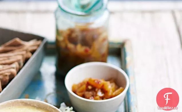 Chutney de piersici și ardei iute