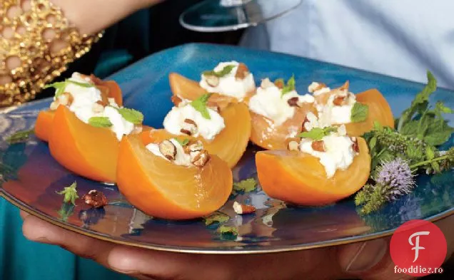 Persimmon crocant cu Ricotta, miere, nuci pecan și mentă