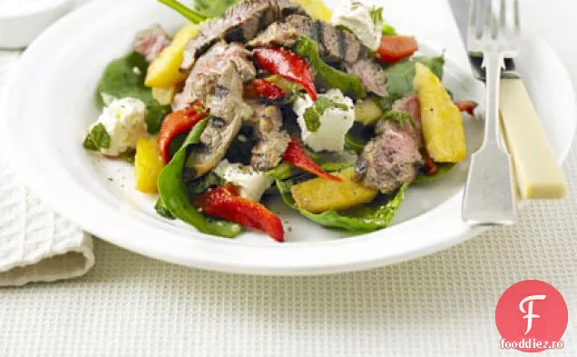 Salată de miel, feta și mentă