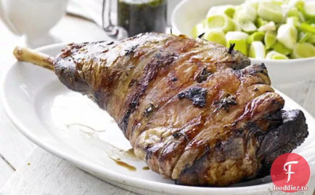 Miel fript împânzit cu rozmarin și usturoi