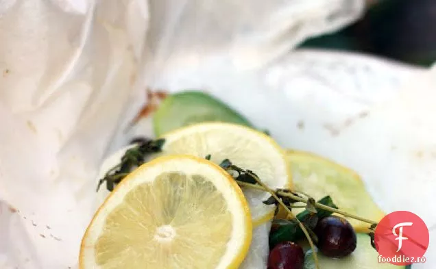 Pește De Lămâie Și Dovlecei De Vară Coapte În Pergament