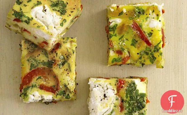 Pătrate De Frittata Cu Ardei Roșu