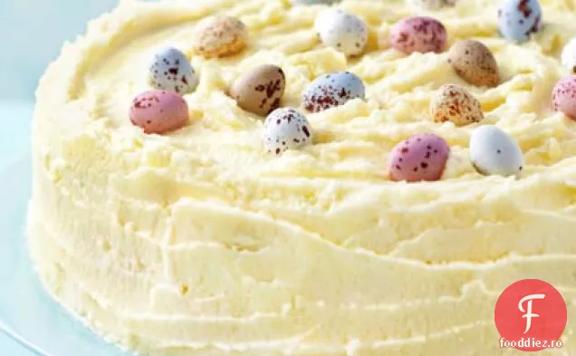 Tort de Paște cu ciocolată albă mată