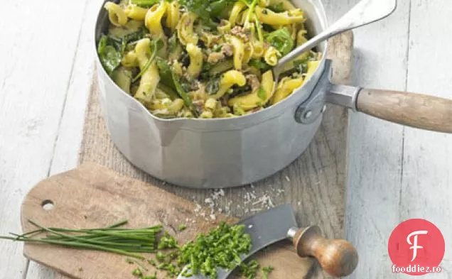 Paste cu pesto și ierburi proaspete