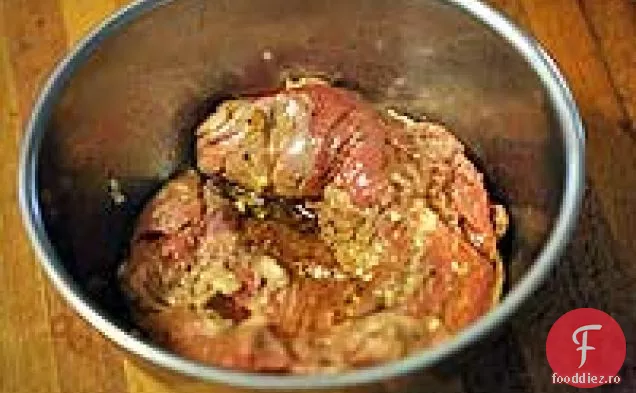 Friptură la grătar cu trei vârfuri cu Salsa de ardei gras