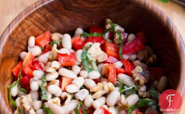 Salată De Cannellini, Ardei Roșu Și Nuci
