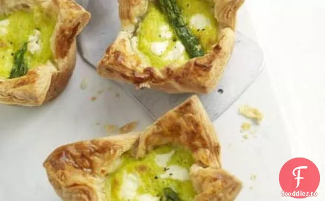 Tartele cu sparanghel și mascarpone umplute adânc