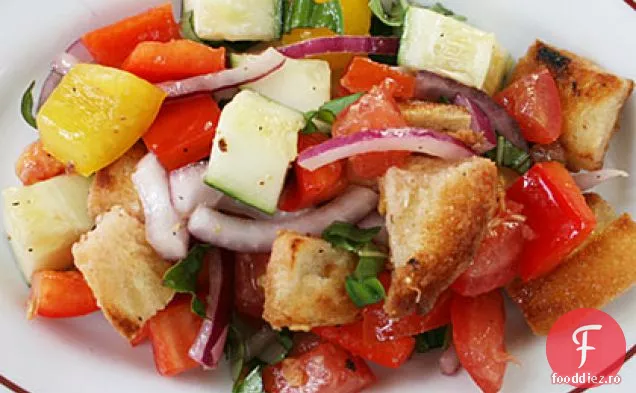 Salată Panzanella