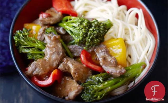 Carne de vită Chilli cu broccoli și sos de stridii