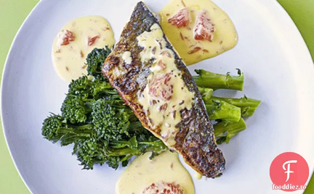 Biban de mare crocant cu grapefruit hollandaise