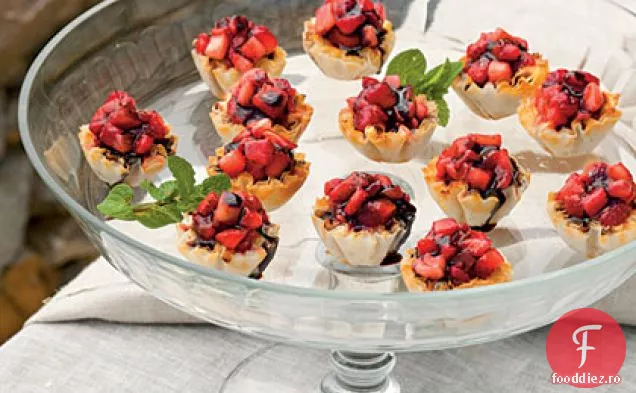 Căpșuni-Fromage Blanc Tartlets