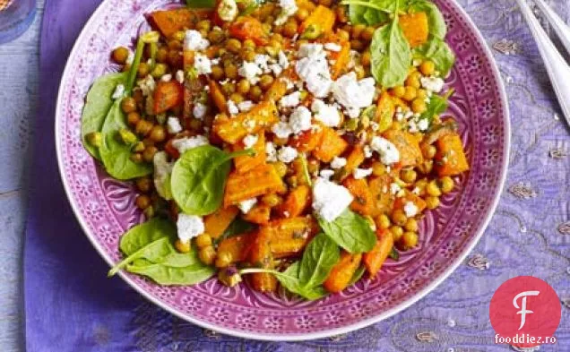 Salată de morcovi mentolați, fistic și feta